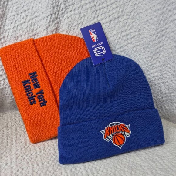 NBA New New York Knicks Knit Beanie Hats 2 Pcs Set Embroided Logo One Size New - Picture 9 of 9